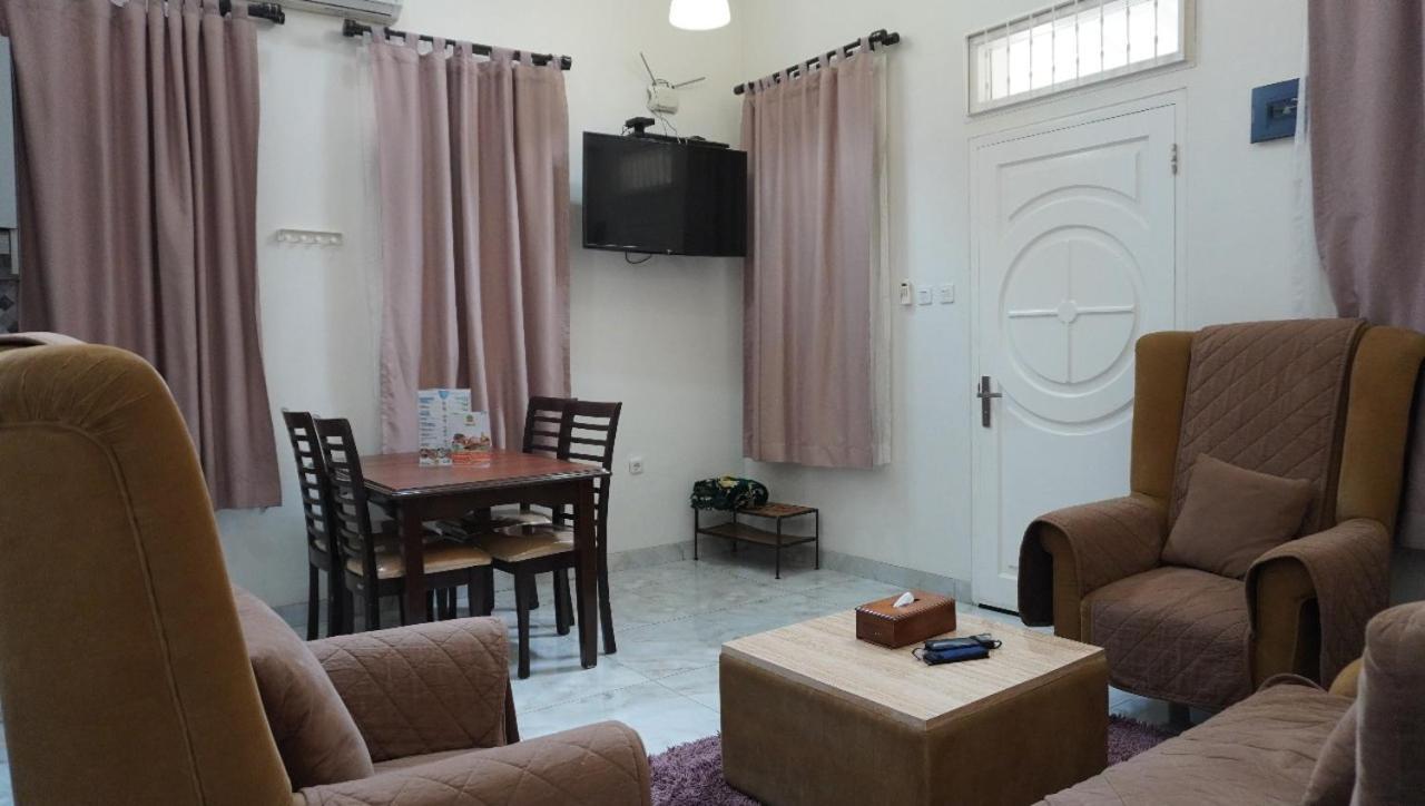 Diyar Villas Puncak R7-3 Екстер'єр фото