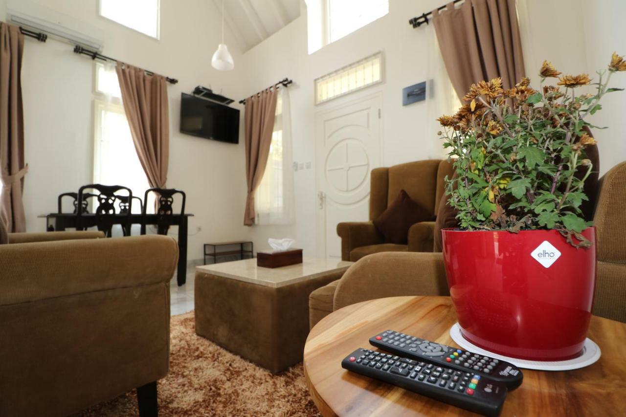 Diyar Villas Puncak R7-3 Екстер'єр фото